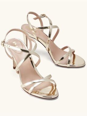 Inez Alicia Heels in Platinum Metallic size 8 M